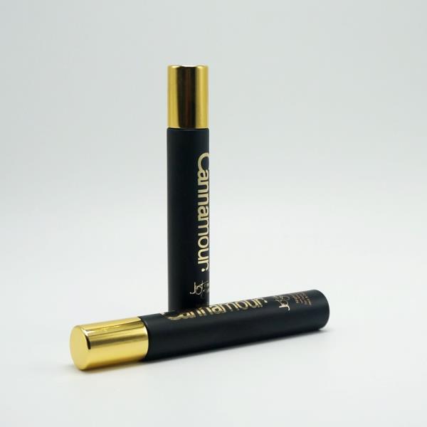 The 10ml glass roll-on bottle, perfect for oils